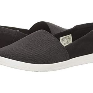 Reef | Rose Slip-On Black Flats Sneaker Casual